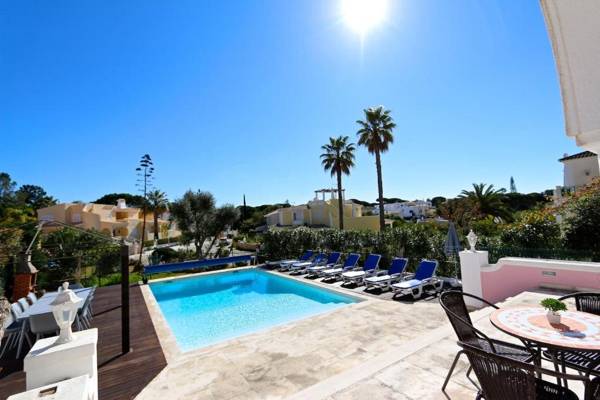 Elegant Vilamoura Old Town Villa Villa Camilla 6 Bedrooms Pool Table