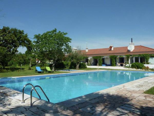 Luxurious attached Cottage in Montemor-o-Novo with Pool and Garden