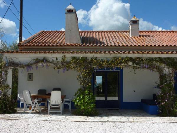 Luxurious attached Cottage in Montemor-o-Novo with Pool and Garden