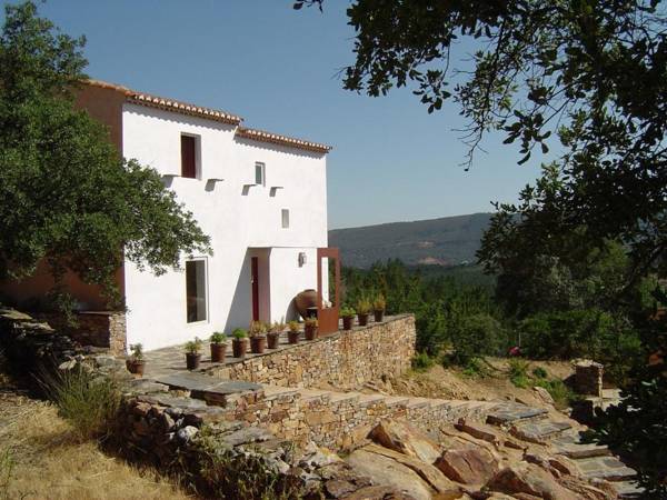 Quinta do Barrieiro - Art Selection by Maria Leal da Costa