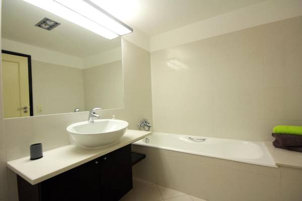 Forum Apartment by HR Madeira