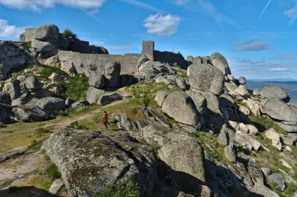 Monsanto GeoHotel Escola