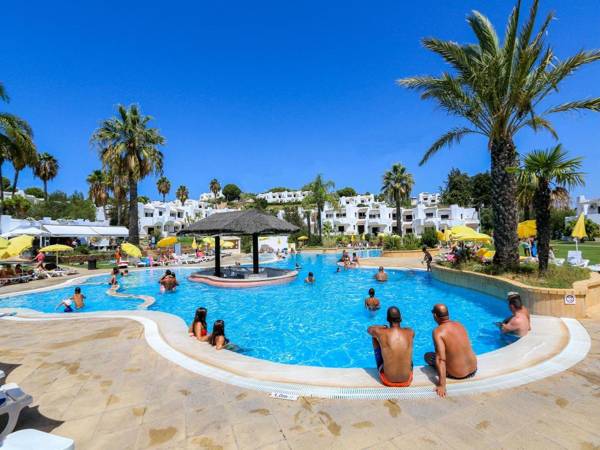 Luxury 3 Bedroom Apartment Pool Garden Views Clube Albufeira near Old Town