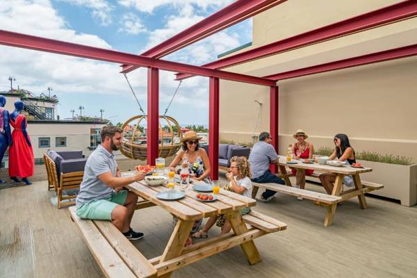 Drapes Design Apartments by An Island Apart