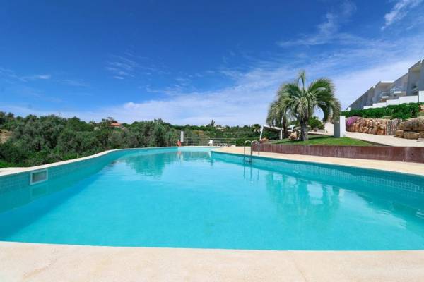 LovelyStay - Divine 3BDR Duplex House w/ Pool & Garden