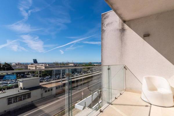 GuestReady - Gorgeous apartment in Alges with Stunning Rooftop Pool