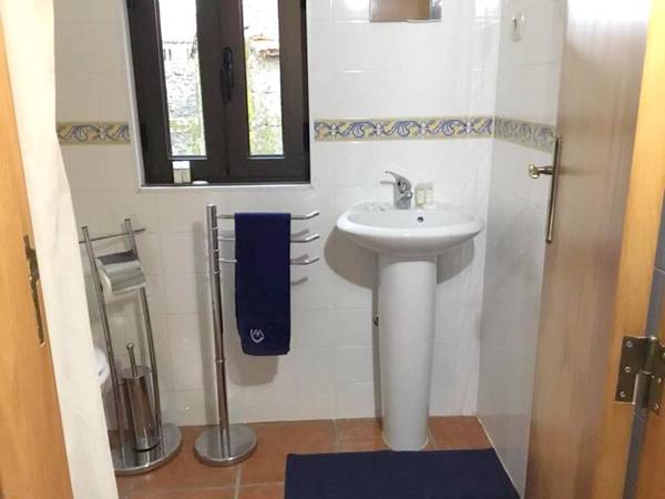 2 bedrooms house with shared pool and wifi at Agueda
