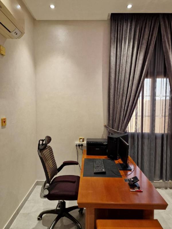 Workspace - New 3 Bedroom Furnished Apartment in Al-Thumama