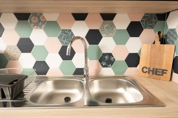 Magik 2 - 2 étoiles - Rénové - 5min du centre et de l'aéroport