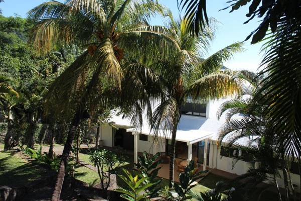 ESCAPADE BELLEPIERRE (L')