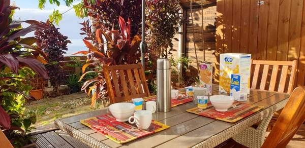 Maison de 2 chambres avec vue sur la mer jardin clos et wifi a Saint paul