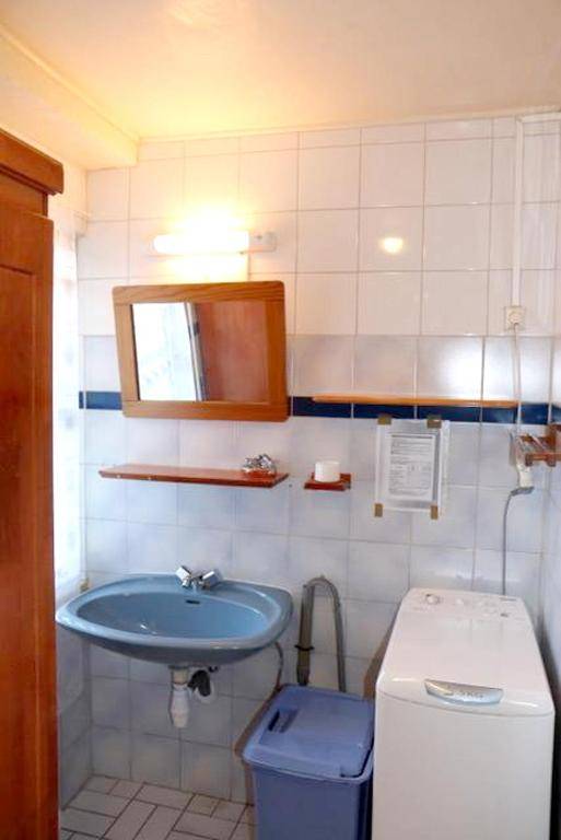 Studio avec vue sur la mer jardin amenage et wifi a Petite Ile a 4 km de la plage