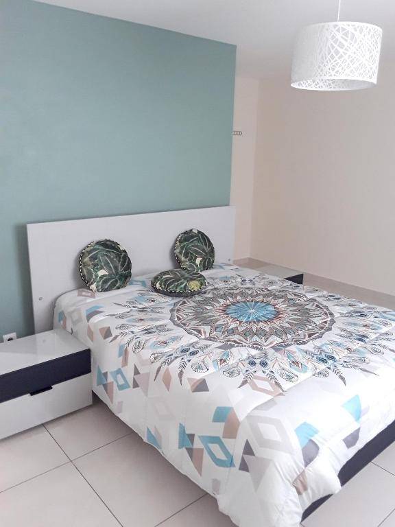 Appartement de 2 chambres avec vue sur la ville jardin clos et wifi a Le tampon