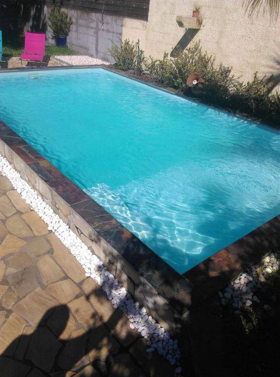 Maison d'une chambre avec piscine partagee jardin amenage et wifi a Ravine des Cabris a 7 km de la plage