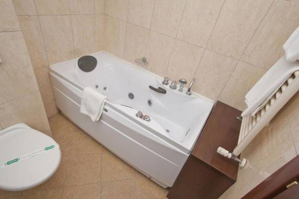 Casa Iris-Hotel & Restaurant