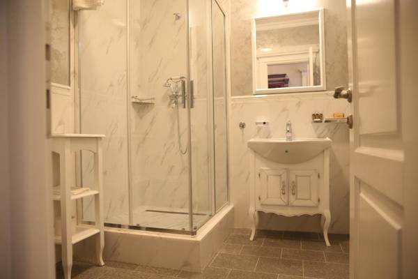 Artisans Boutique Villa