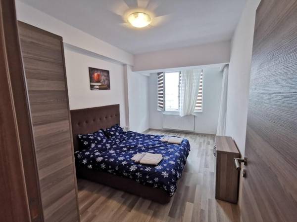 MAMAIA SUMMERLAND ARGOS BY THE BEACH