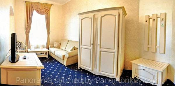 Hotel Carol - Vatra Dornei