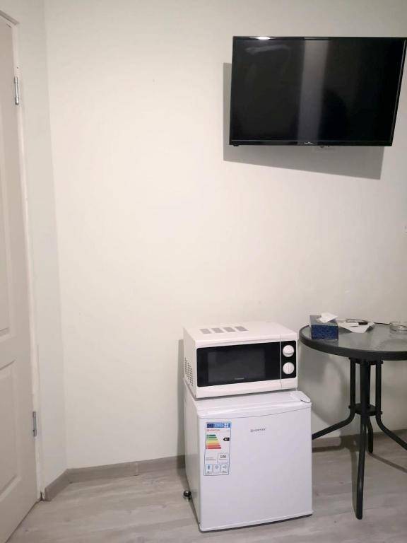 Studio at Constanta 500 m away from the beach with enclosed garden and wifi