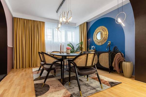 HOLT - Birds of Paradise