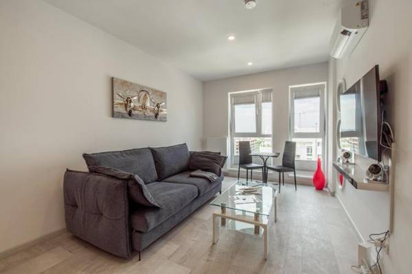 Fancy Penthouse Studio with Lakeview W10