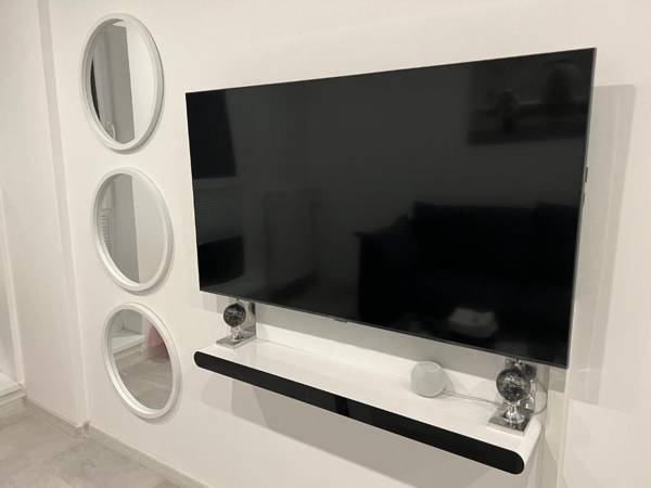 Fancy Penthouse Studio with Lakeview W10