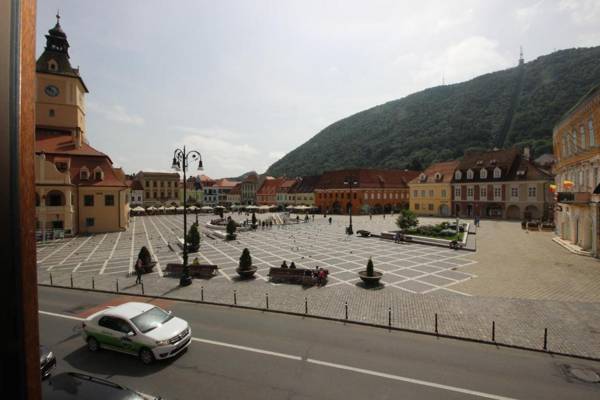 Main Square Apartments & More