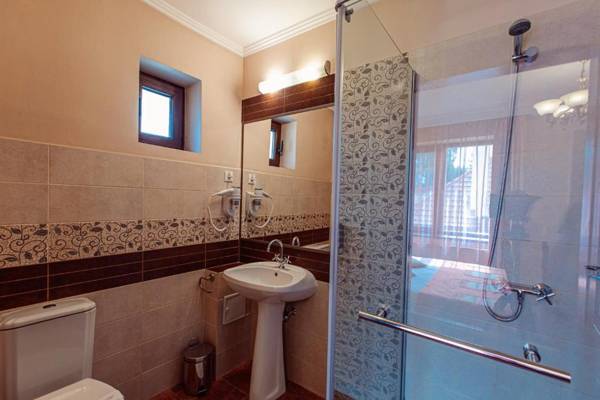 4Cardinal's Hotel Boutique