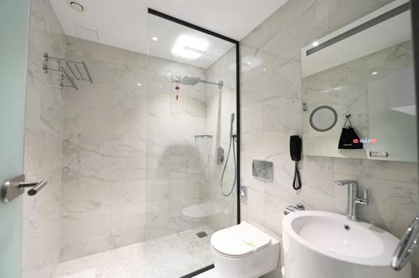 Aniroc Signature Hotel