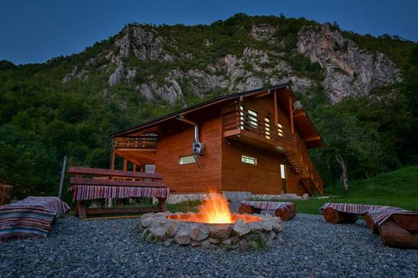 Pensiunea Huda lui Papara