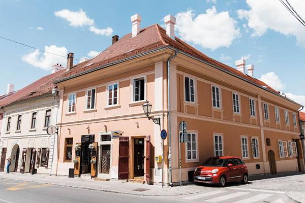 Square 19-Boutique hotel