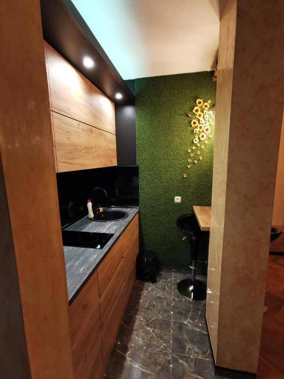 Centar Stan na dan sa parking mestom