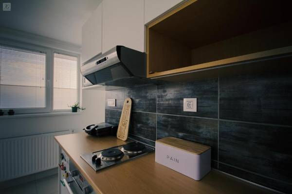 The Best Guest Sunny Apartment By The River Free Public Parking