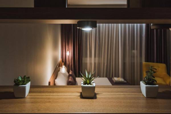 Central Plaza Apartments