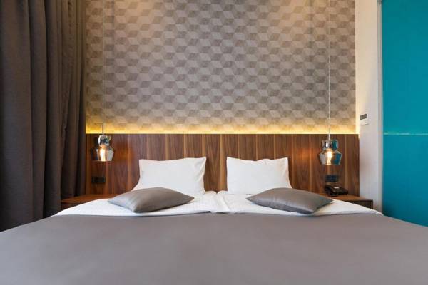 Five Points Square - City Center