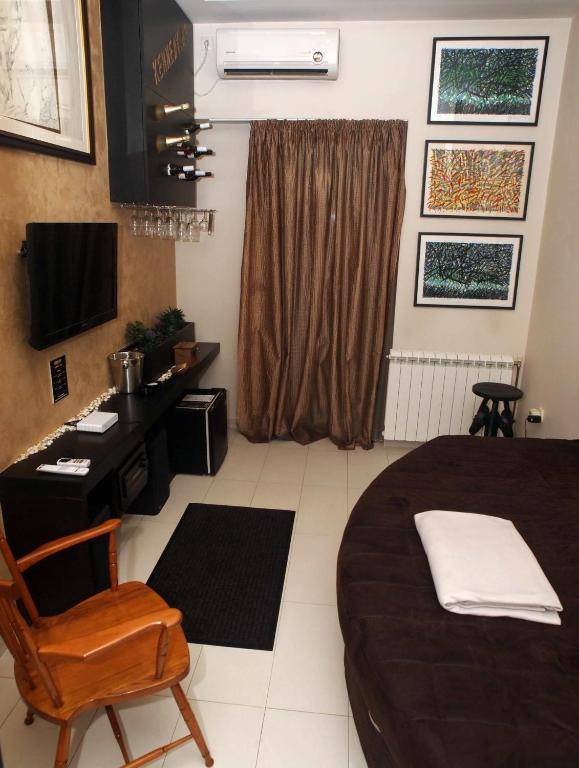 KennedyLux Apartment