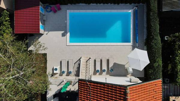 Villa Mina Kladovo entire house with private swimming pool