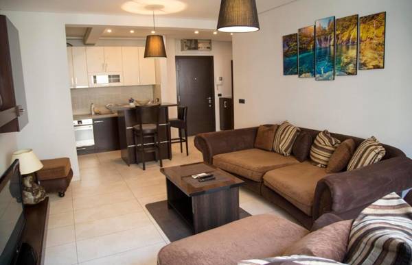 Ahoy Luxury Apartment