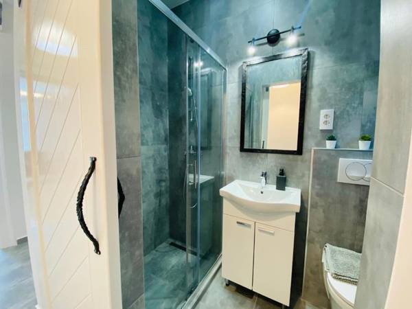 Unfamiliar Mili Center