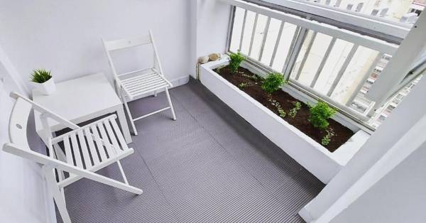 High White Apartments