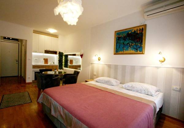 Apartment Moonstone 1