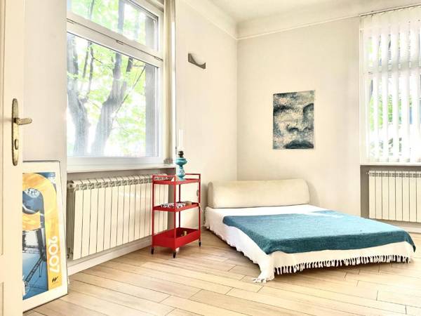 Salon Apartment in Dorcol Historical