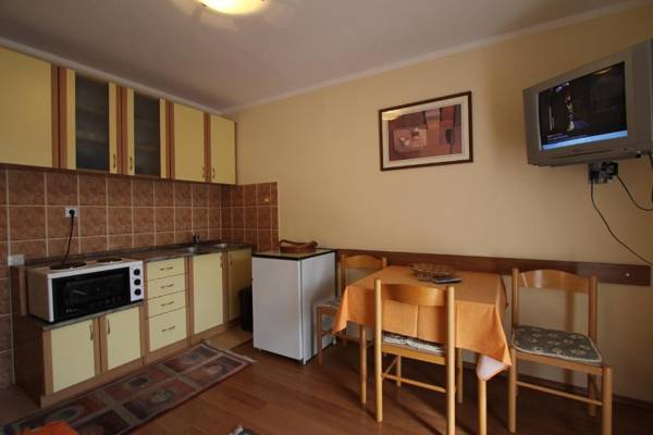 Apartmani Višnja