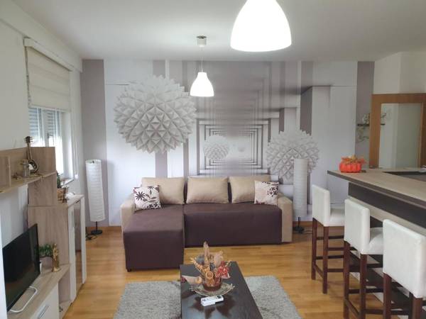 Apartment Lux Lomina
