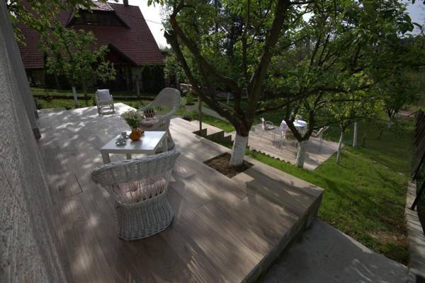 Apartment Honey and milk