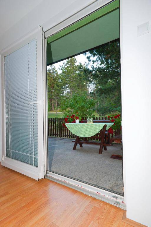 Holiday Home Green House