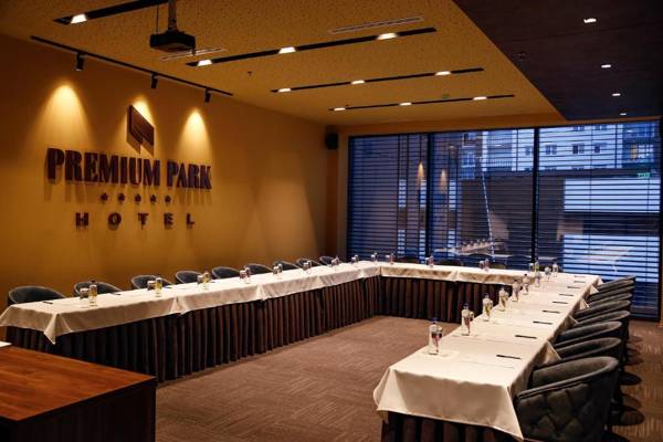 Premium Park Hotel