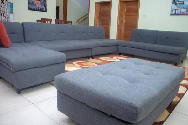 Room in House - Cozy Elegant Private Rooms In Kibagabaga Kigali