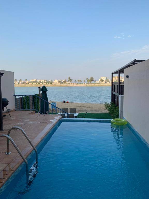 Saray Chalet at Amwaj Resort شاليه سراي في منتجع أمواج للعائلات فقط