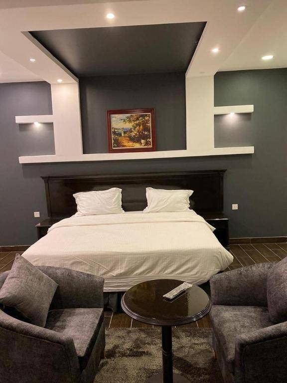 Al Fanar Al Alamaya 3- Hay'aa Malakeya entrance